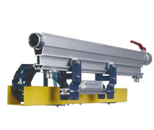"W5-traxX", The automation solution with integrated compressed air line, sideways installed energy-guiding chain.